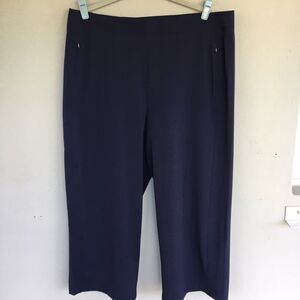 Chico’s Wide Leg Pants 2.5 L/14 Navy Pull On Crop Light Pocket Athleisure Lounge